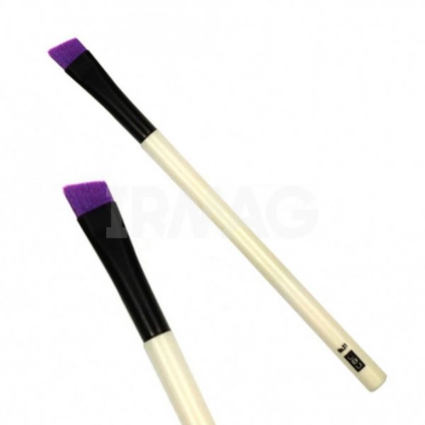 Кисть для подводки UBU Drama Queen 5047