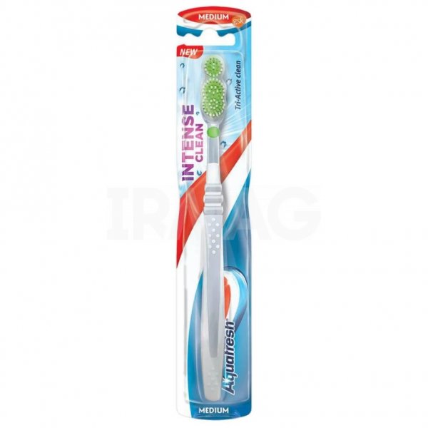Зубная щетка Aquafresh Intense Clean средняя