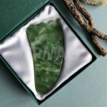 Скребок Гуаша Nefrit Siberia из нефрита большой (110 х 50 мм)